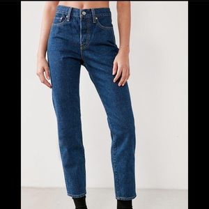 Levi’s Wedgie Fit Jeans - Something Cheeky size 28